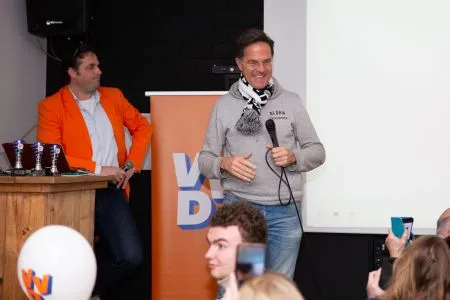 Pubquiz VVD Lochem met Mark Rutte zeer geslaagd